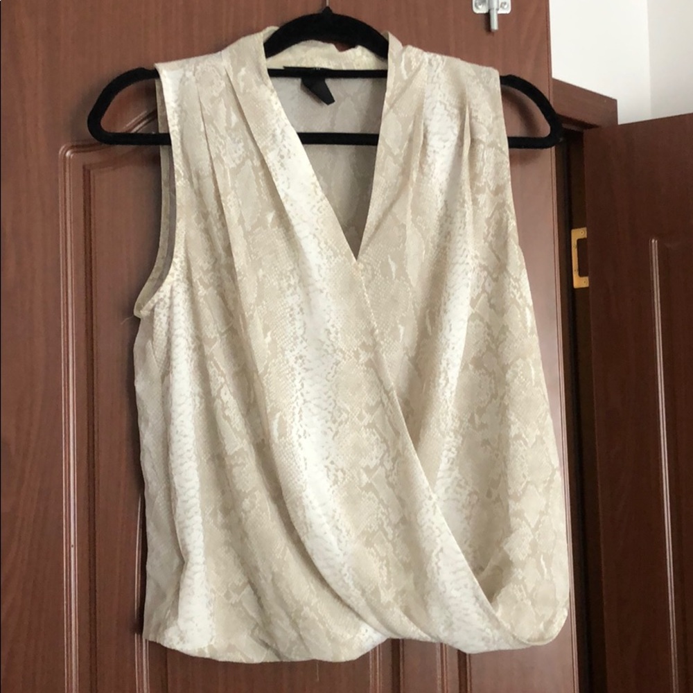 H&M reptile design top